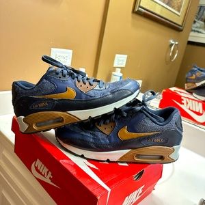 Nike air max’s